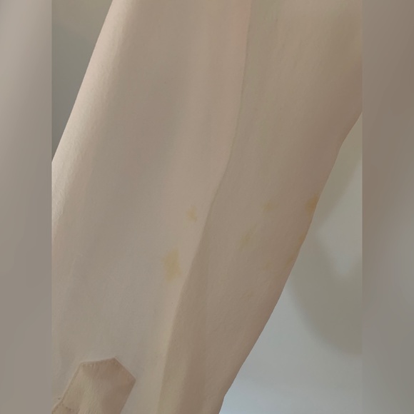 BCBGMaxAzria White V-Neck Long Sleeves Blouse - Picture 10 of 15